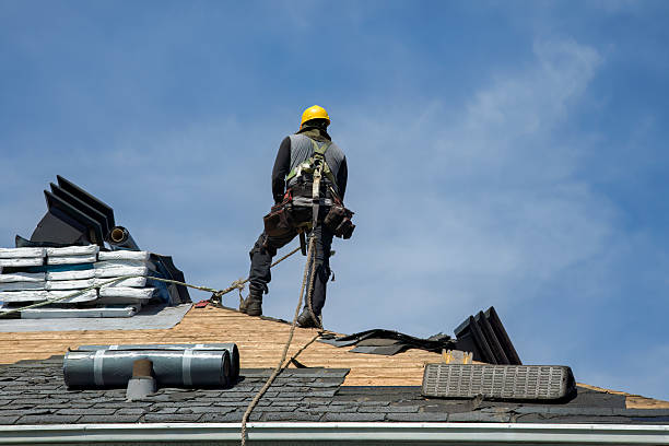 Professional Roofing technician working in Russellville, OH